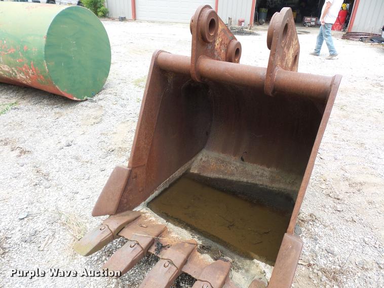 image for item BS9416 Hendrix bucket