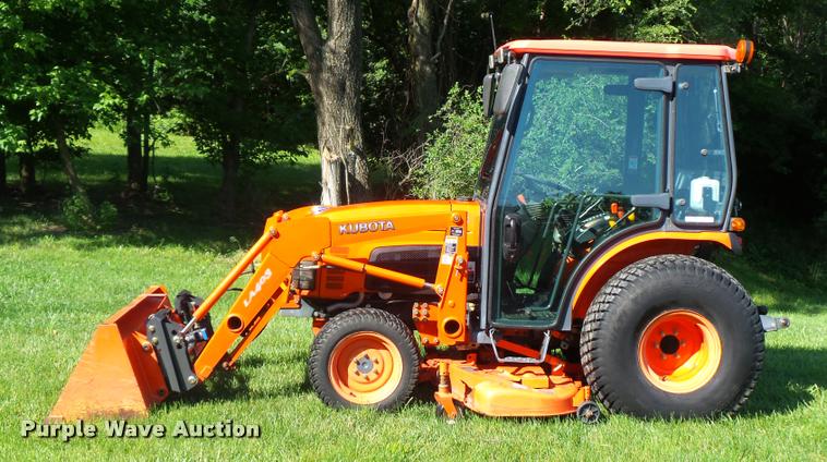 image for item BS9419 2010 Kubota B3030 tractor