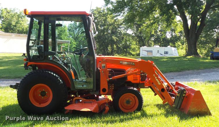 image for item BS9419 2010 Kubota B3030 tractor