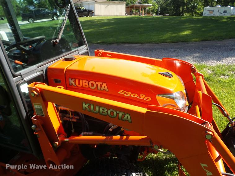image for item BS9419 2010 Kubota B3030 tractor