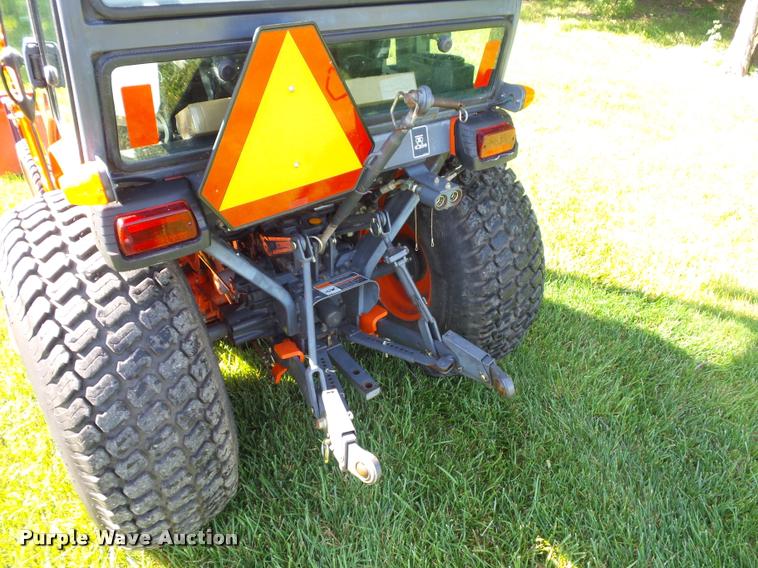 image for item BS9419 2010 Kubota B3030 tractor