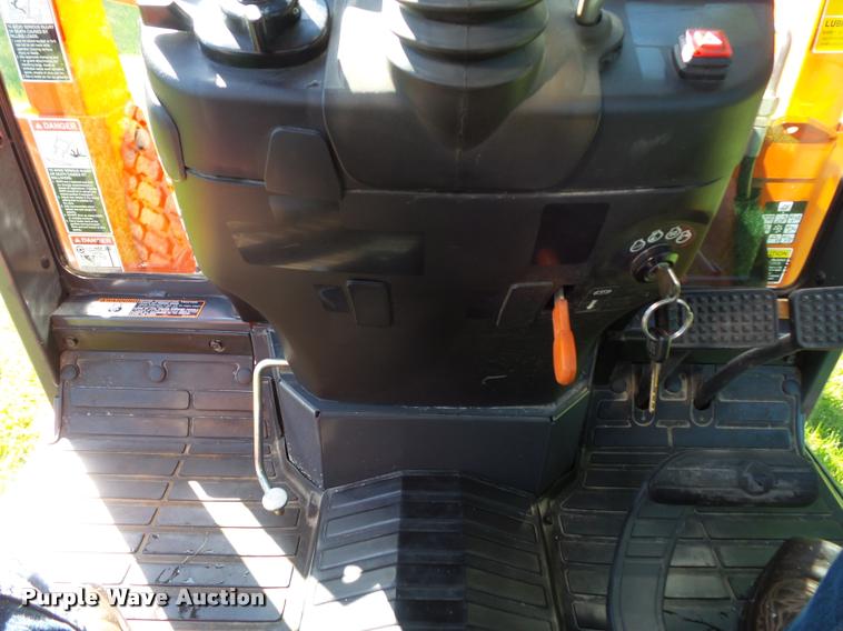 image for item BS9419 2010 Kubota B3030 tractor