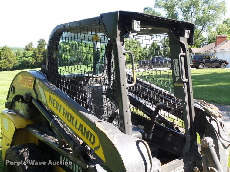 image for item BS9420 2011 New Holland L218 skid steer