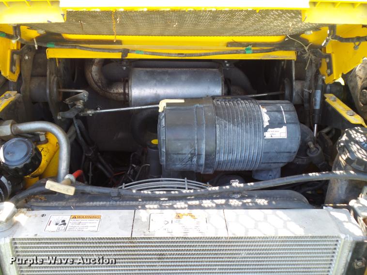 image for item BS9420 2011 New Holland L218 skid steer