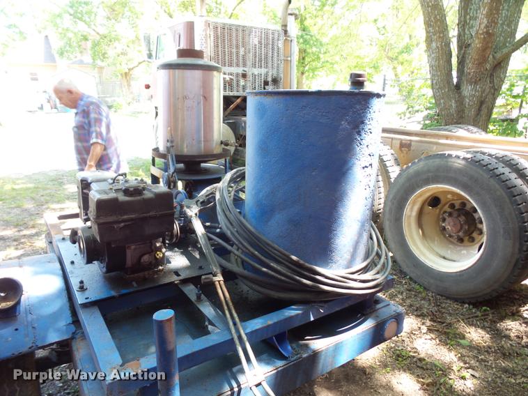 image for item BS9423 Steam cleaner