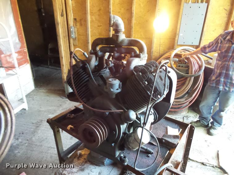 image for item BS9424 Wisconsin four cylinder gas engine