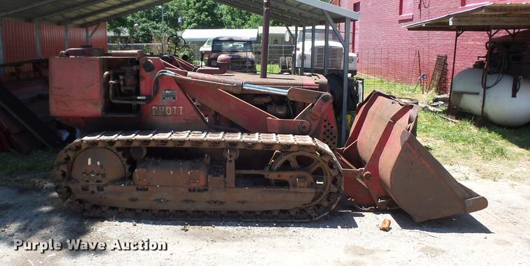 image for item BS9429 International Drott TD6 track loader