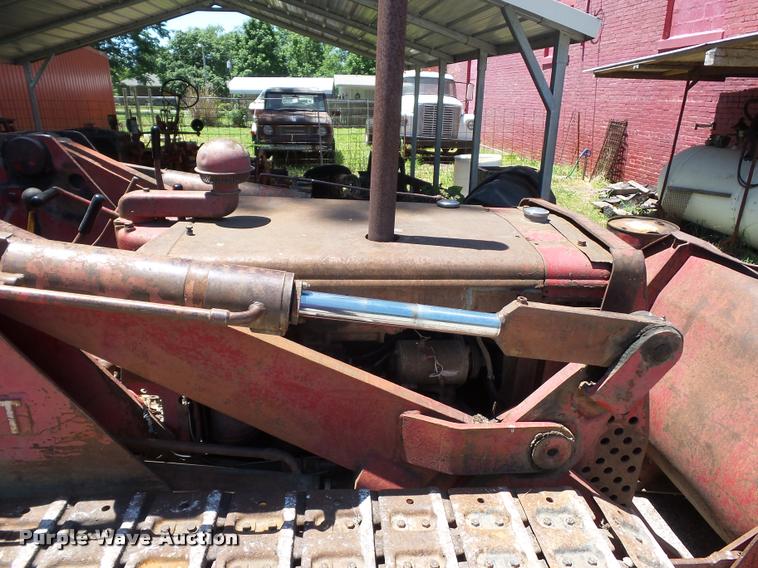 image for item BS9429 International Drott TD6 track loader