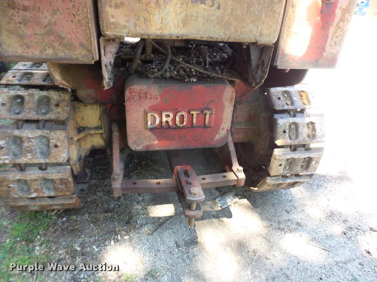 image for item BS9429 International Drott TD6 track loader