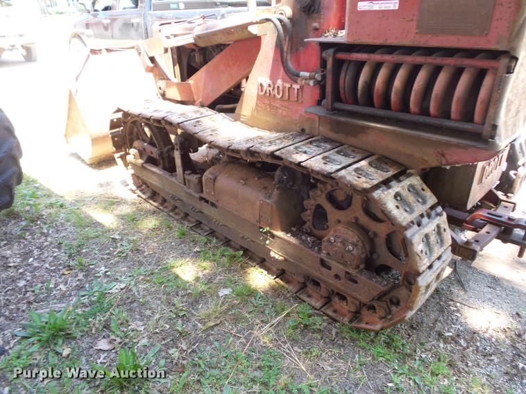 image for item BS9429 International Drott TD6 track loader