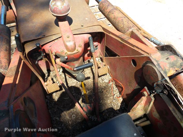 image for item BS9429 International Drott TD6 track loader