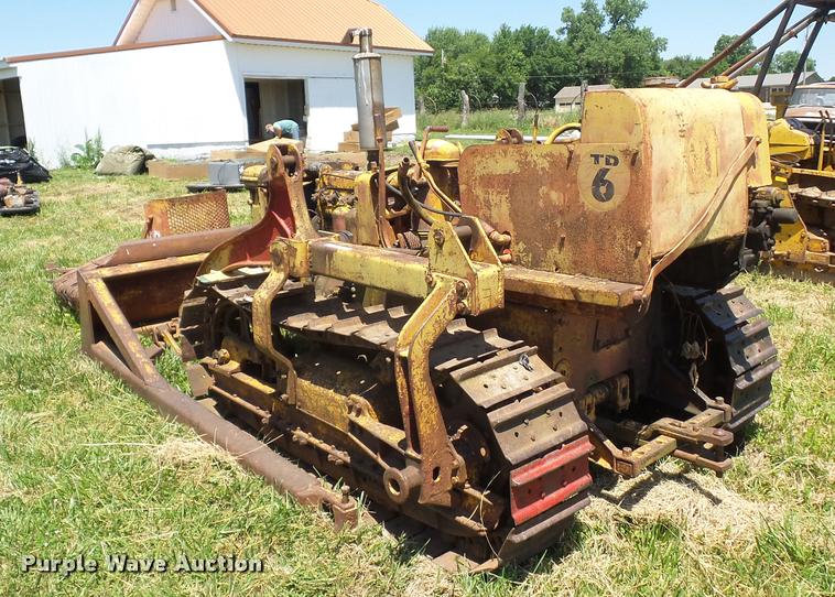 image for item BS9432 International TD6 dozer