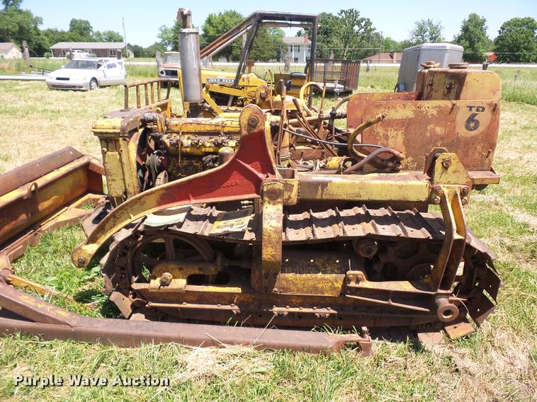 image for item BS9432 International TD6 dozer