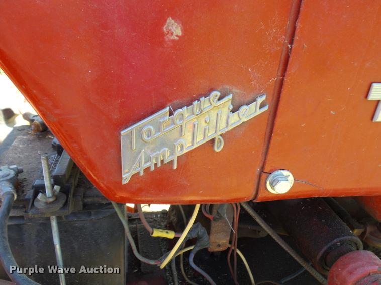 image for item BS9435 International Utility 300 tractor