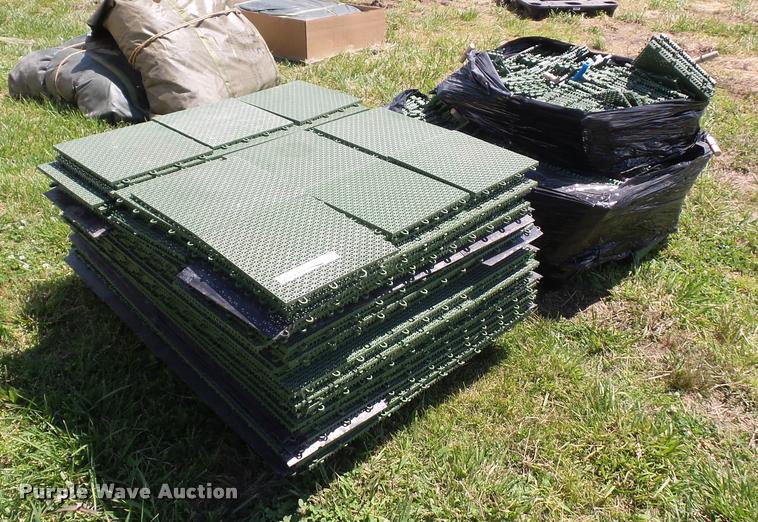 image for item BS9438 Snap together flooring