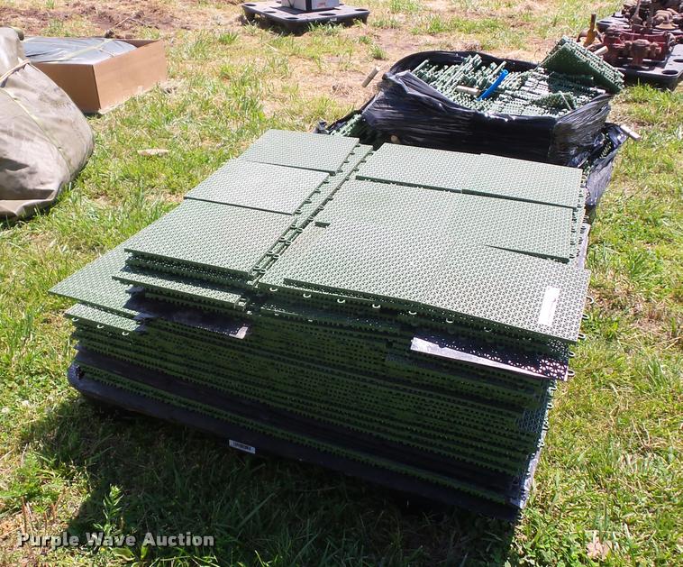 image for item BS9438 Snap together flooring