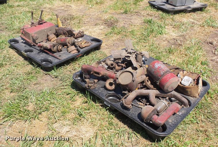 image for item BS9442 International TD6 parts