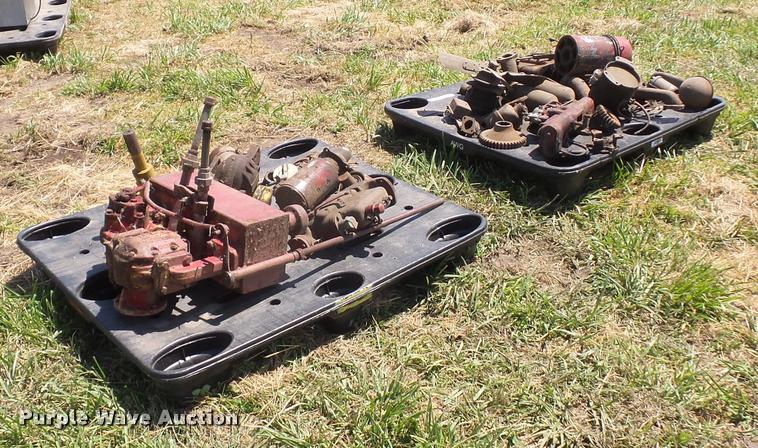 image for item BS9442 International TD6 parts