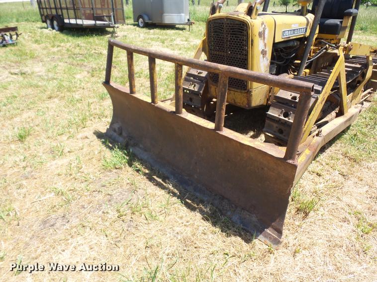 image for item BS9444 John Deere 2010 dozer