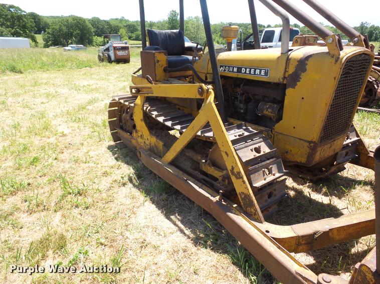 image for item BS9444 John Deere 2010 dozer