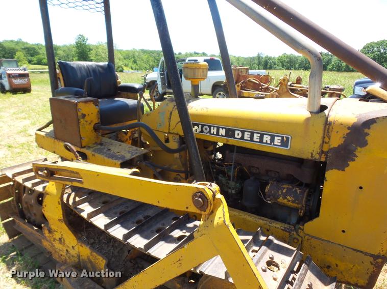 image for item BS9444 John Deere 2010 dozer