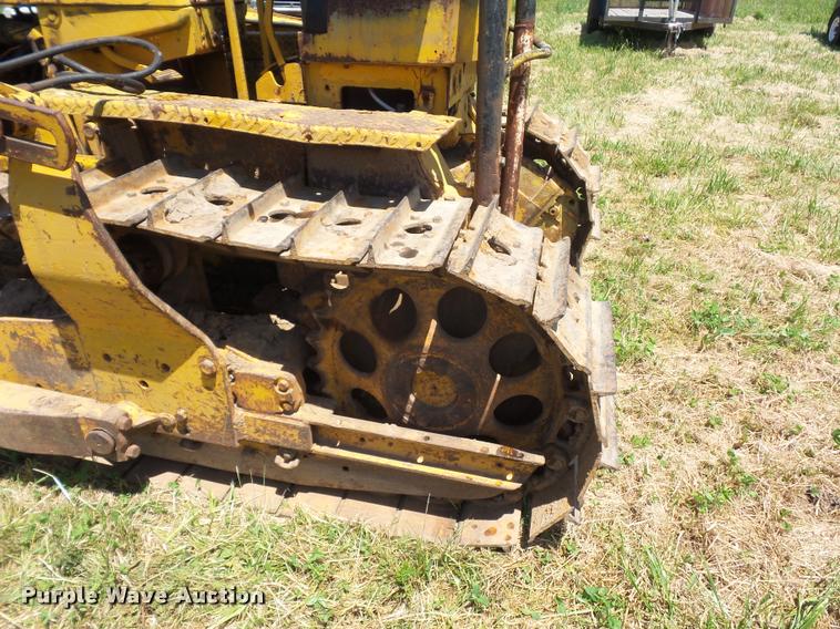 image for item BS9444 John Deere 2010 dozer