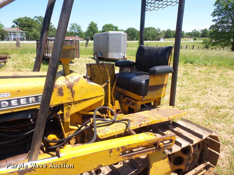 image for item BS9444 John Deere 2010 dozer