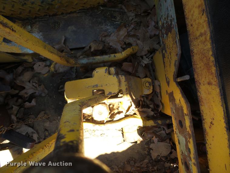 image for item BS9444 John Deere 2010 dozer