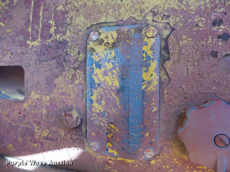 image for item BS9444 John Deere 2010 dozer