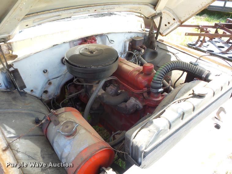 image for item BS9446 1964 International pickup truck