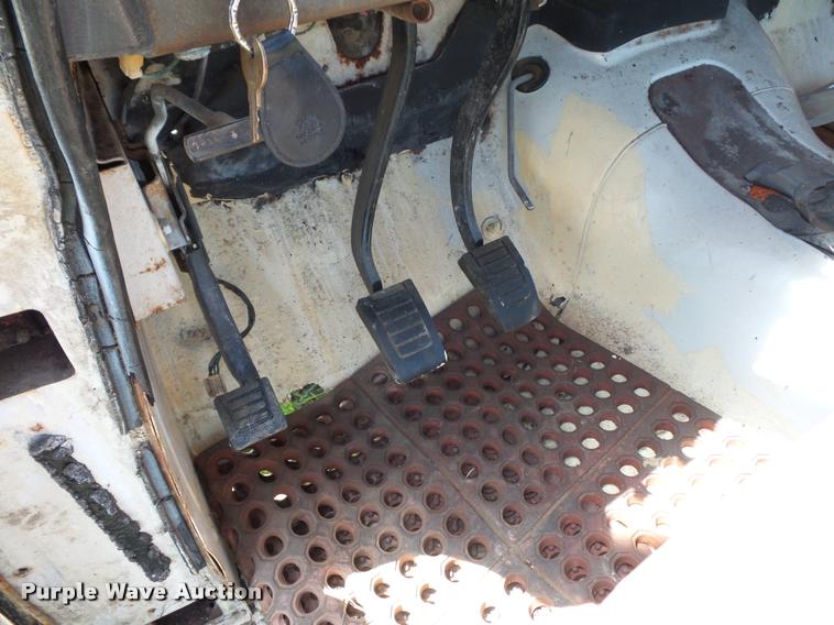 image for item BS9446 1964 International pickup truck