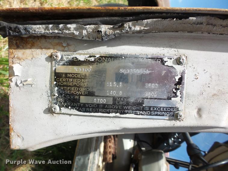 image for item BS9446 1964 International pickup truck