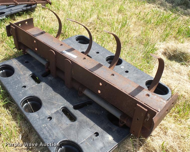 image for item BS9449 Allis Chalmers B implements