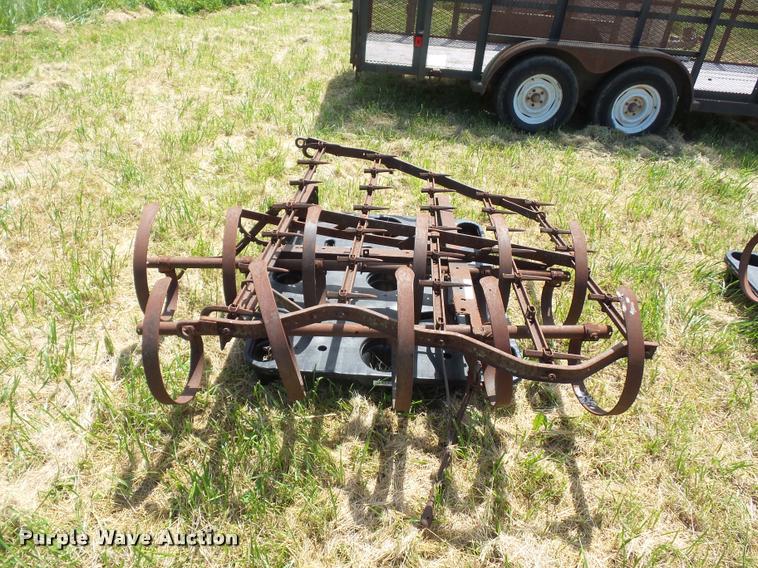 image for item BS9449 Allis Chalmers B implements