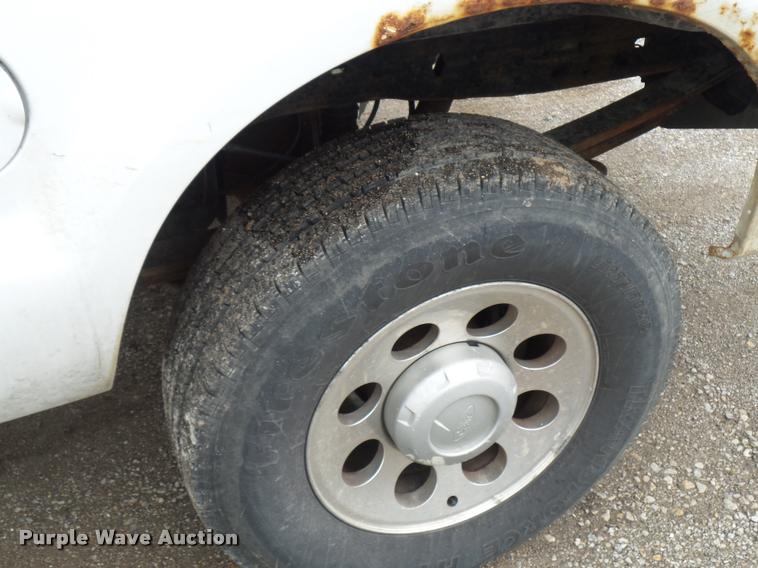 image for item BS9483 2005 Ford F250 Super Duty SuperCab pickup truck