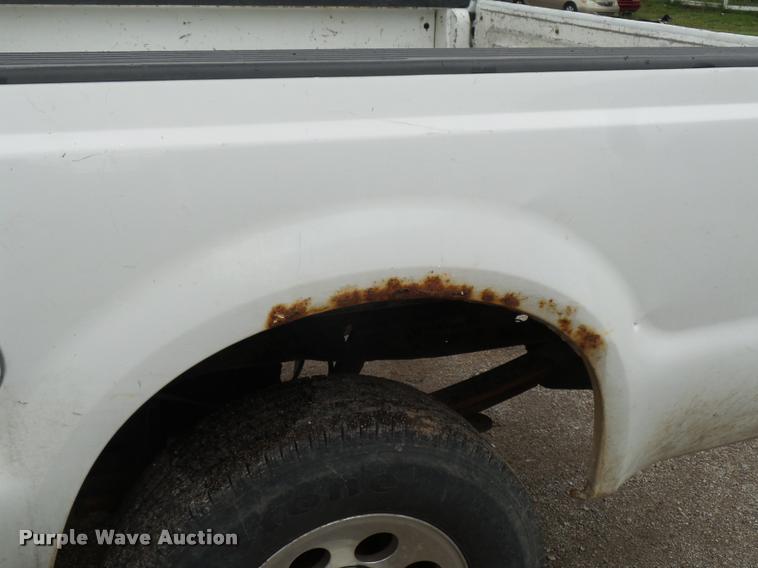 image for item BS9483 2005 Ford F250 Super Duty SuperCab pickup truck