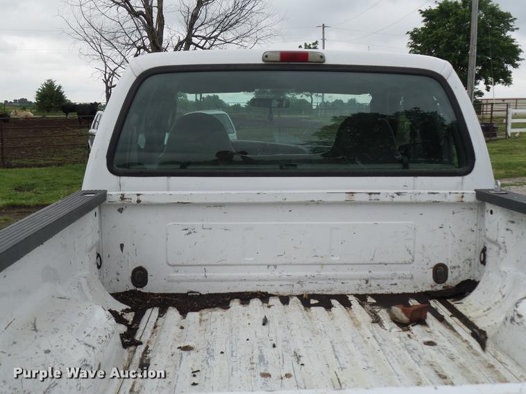 image for item BS9483 2005 Ford F250 Super Duty SuperCab pickup truck