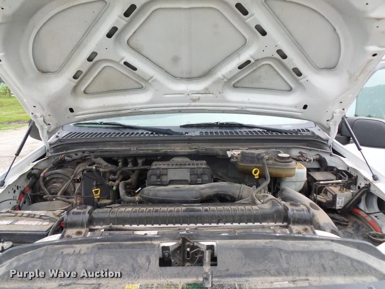 image for item BS9483 2005 Ford F250 Super Duty SuperCab pickup truck