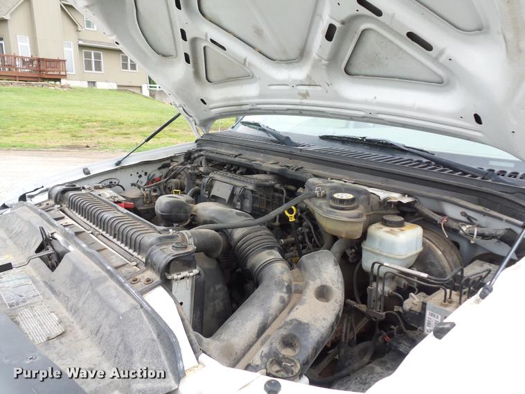 image for item BS9483 2005 Ford F250 Super Duty SuperCab pickup truck