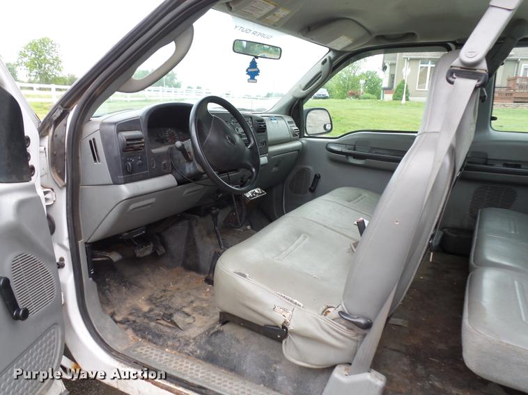 image for item BS9483 2005 Ford F250 Super Duty SuperCab pickup truck