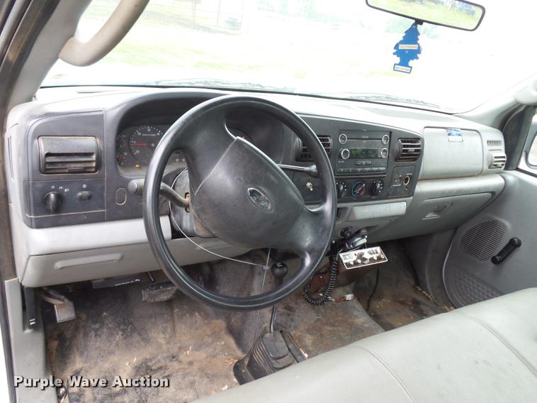 image for item BS9483 2005 Ford F250 Super Duty SuperCab pickup truck