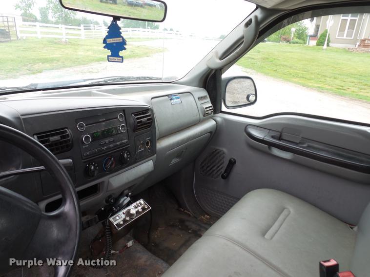 image for item BS9483 2005 Ford F250 Super Duty SuperCab pickup truck