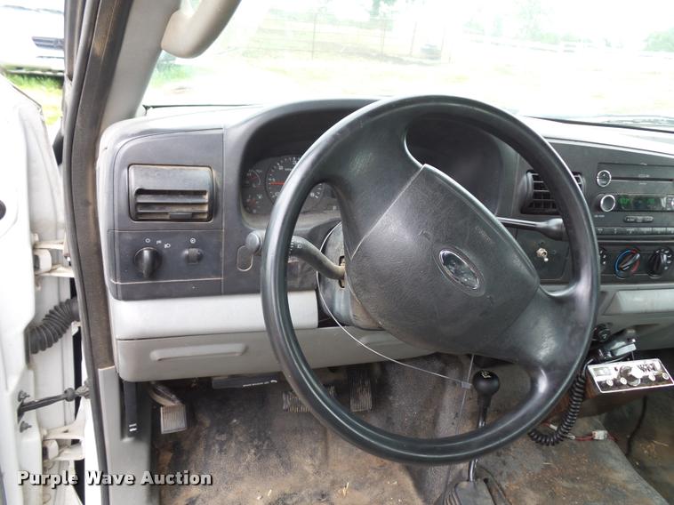 image for item BS9483 2005 Ford F250 Super Duty SuperCab pickup truck