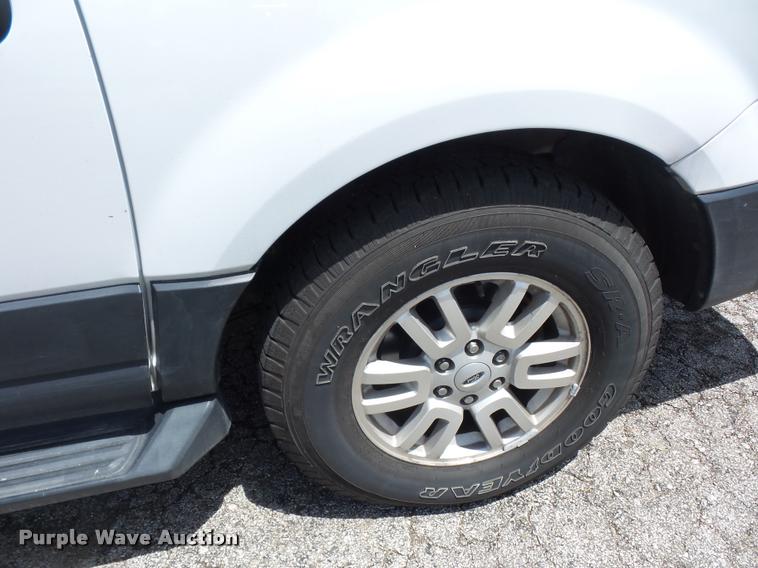 image for item BS9484 2011 Ford Expedition SUV