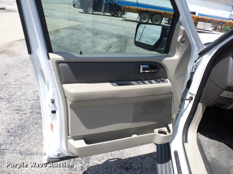 image for item BS9484 2011 Ford Expedition SUV