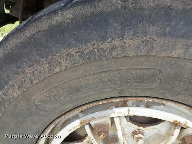 image for item BS9491 1995 Ford F800 Super Duty dump truck