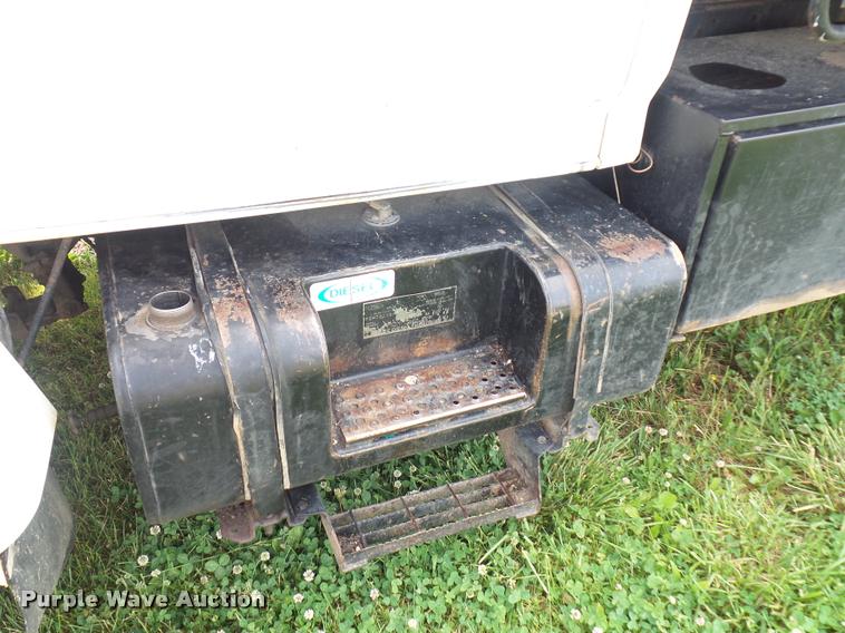 image for item BS9491 1995 Ford F800 Super Duty dump truck