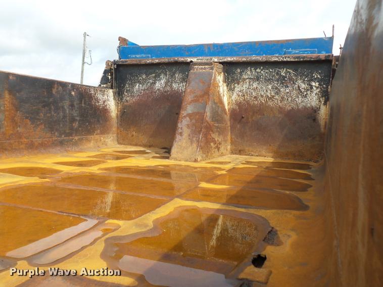 image for item BS9491 1995 Ford F800 Super Duty dump truck