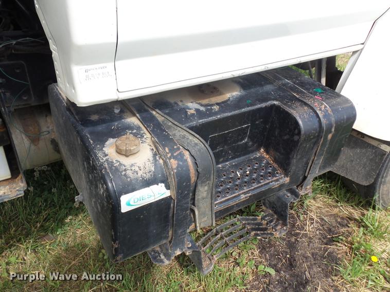 image for item BS9491 1995 Ford F800 Super Duty dump truck