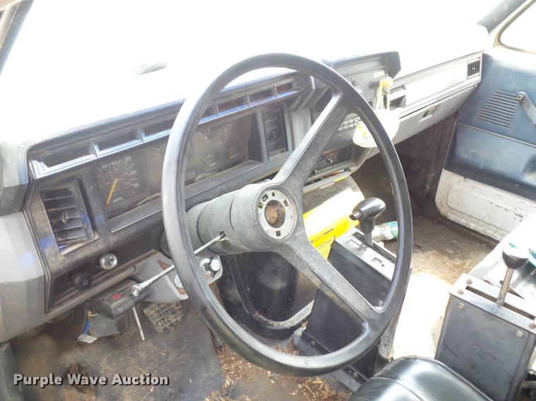 image for item BS9491 1995 Ford F800 Super Duty dump truck